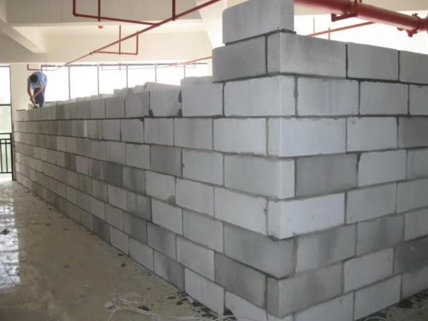 绥德蒸压加气混凝土砌块承重墙静力和抗震性能的研究
